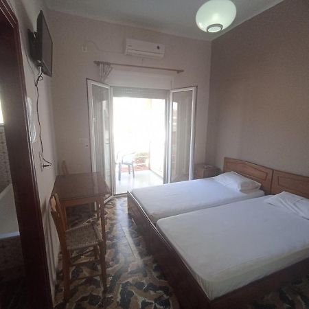 Rooms-Studio Anagnostou Loutra Edipsou  Buitenkant foto