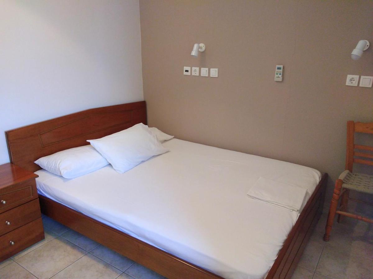 Rooms-Studio Anagnostou Loutra Edipsou  Buitenkant foto