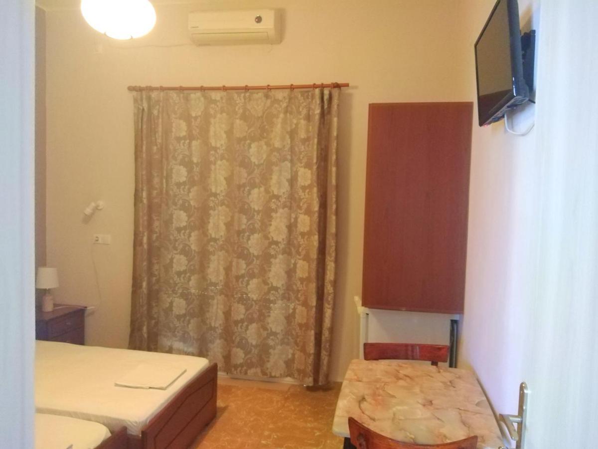 Rooms-Studio Anagnostou Loutra Edipsou  Buitenkant foto
